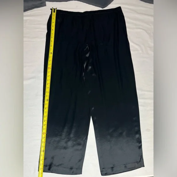 JF silk like outfit. - Picture 12 of 14